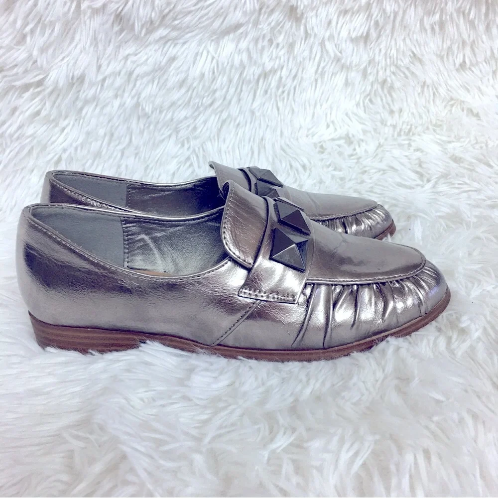 NWT. Catherine Malandrino Slip On Loafers Size 6